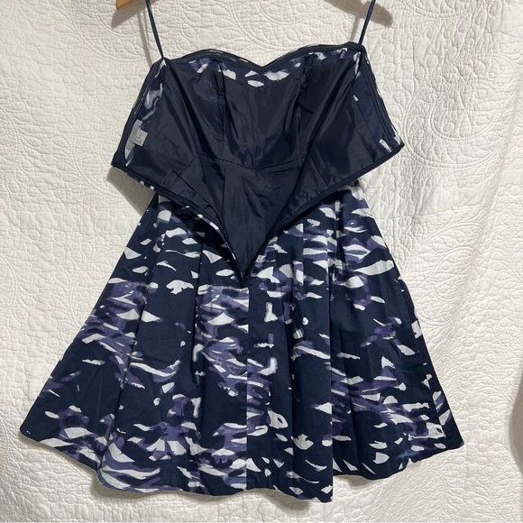 H&M Blue & White Strapless Fit & Flare Mini Dress, Size 4 -#271 - Picture 2 of 13